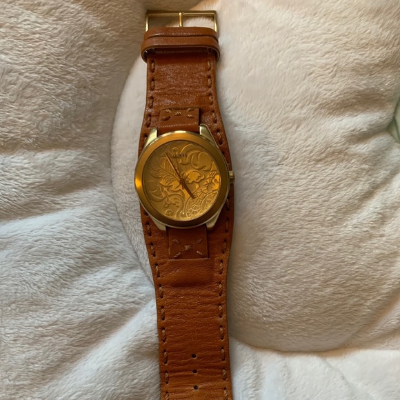 Guess watch with brown leather strap - Picture 4 of 5